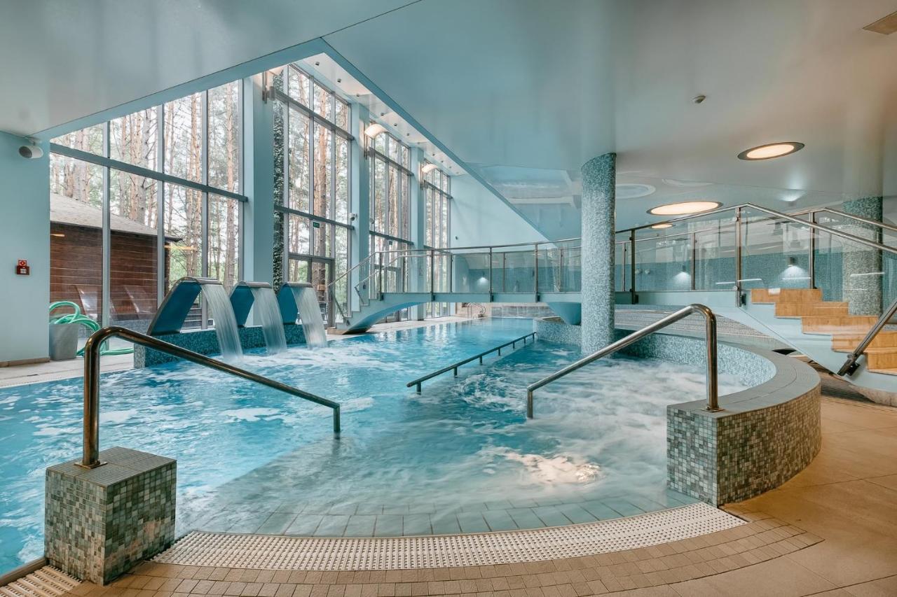 Hotel Uroczysko Cedzyna Экстерьер фото